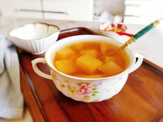 Pear and Rock Sugar Soup step 5: Allow the soup to cool slightly before serving.