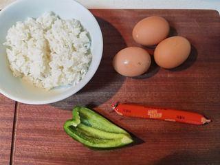 Golden Egg Fried Rice Recipe step 1: Prepare all ingredients.