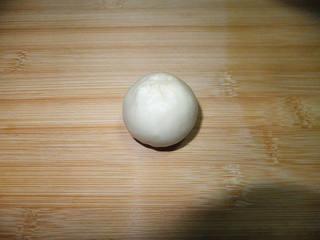 Red Bean and Jujube Paste Pastries step 13: Seal the dough completely.